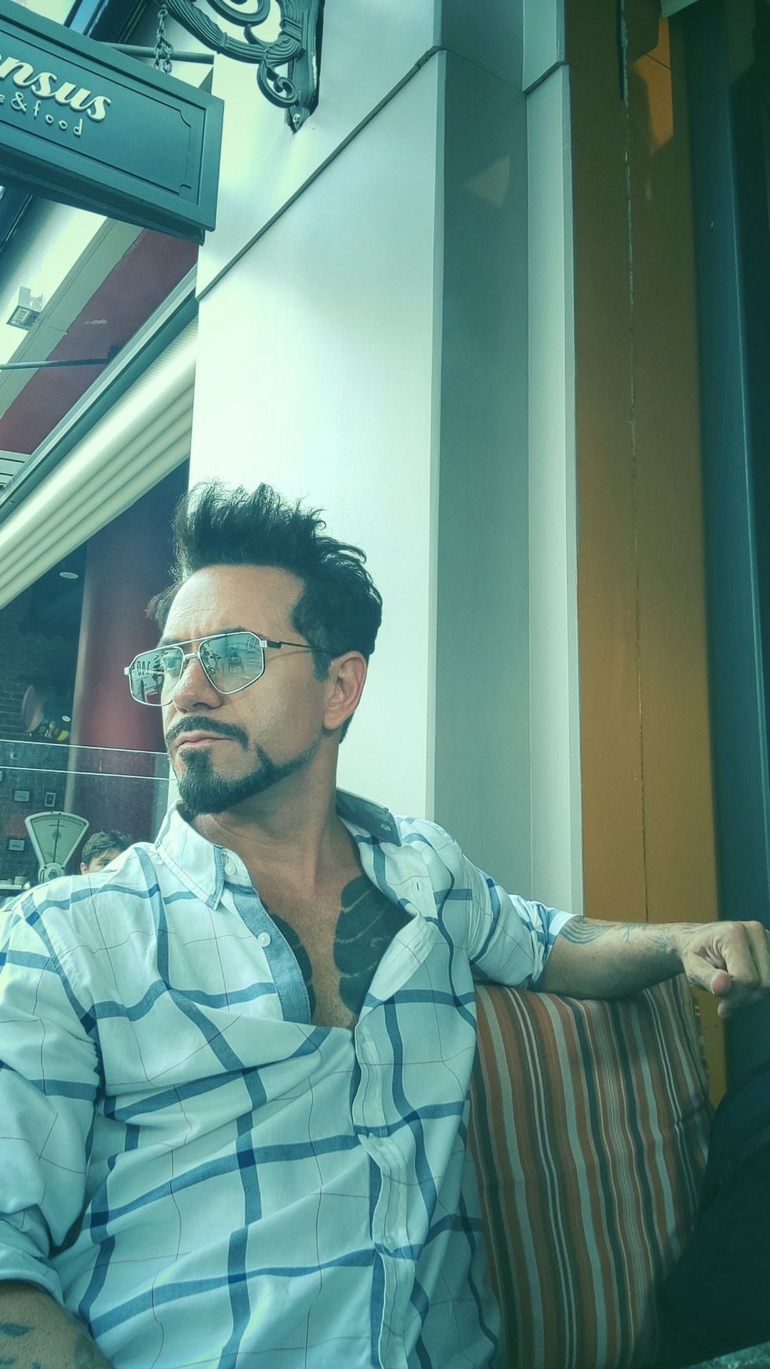 Oyuncu Aktör Zeki Cihan Peker Kişisel Fotoğraflar - 1